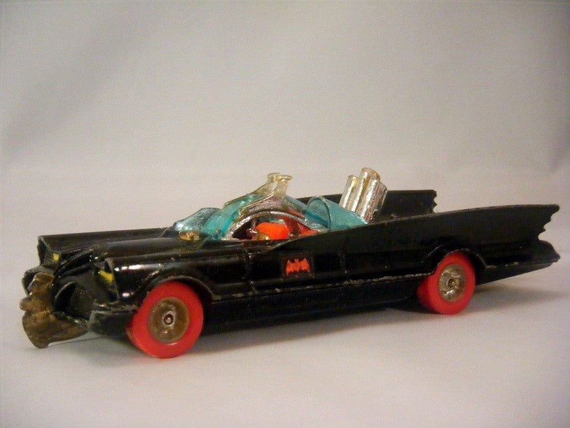 Corgi (267A-4) Batmobile with Red Tires
