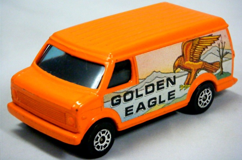 Corgi Juniors - Chevrolet Golden Eagle Van