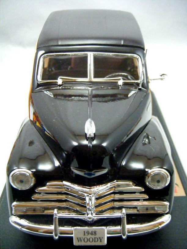Maisto 1:18 Scale - 1948 Chevrolet Fleetmaster Woody Station Wagon