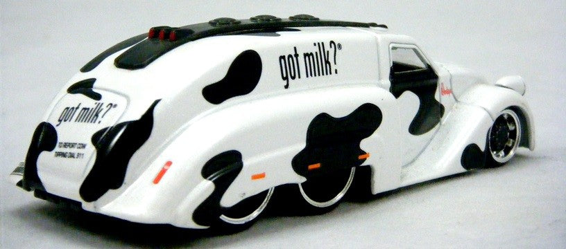 Jada 1939 Dodge Airflow Milk Truck