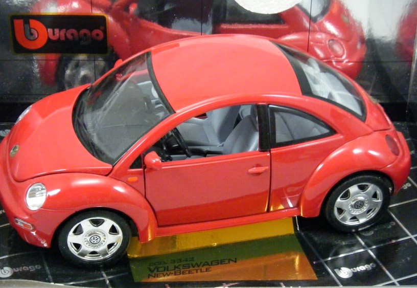 Bburago 1:18 Scale - Volkswagen New Beetle - 1998