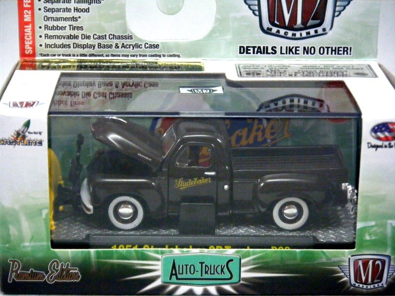 M2 Machines Auto-Thentics 1951 Studebaker 2R Pickup Truck