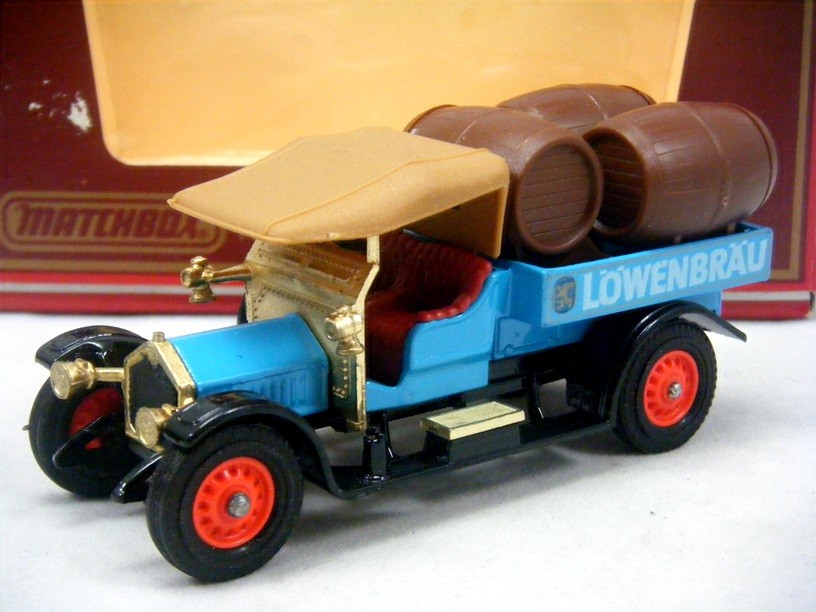 Matchbox Models of Yesteryear (Y26) 1918 Crossley Lowenbrau Beer Lorry