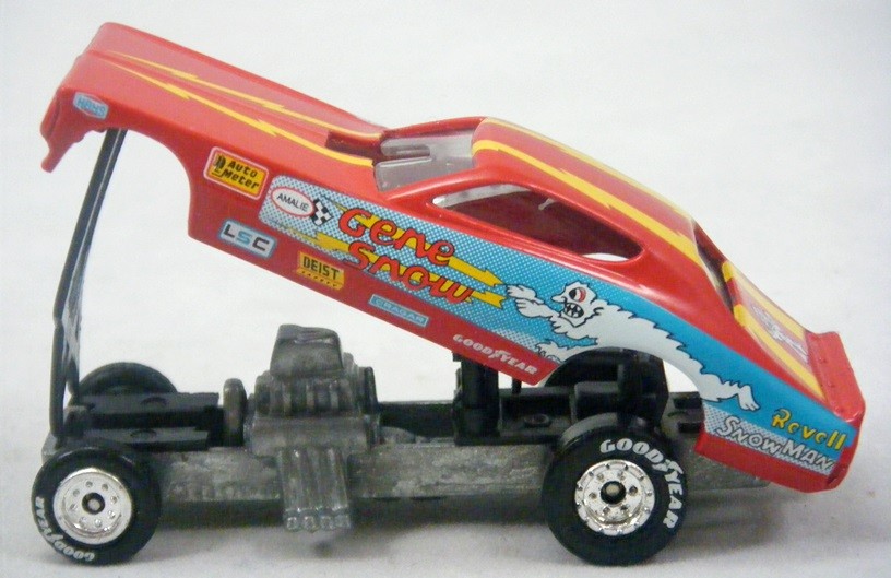 Johnny Lightning Gene Snow 1972 Dodge Charger NHRA Funny Car 