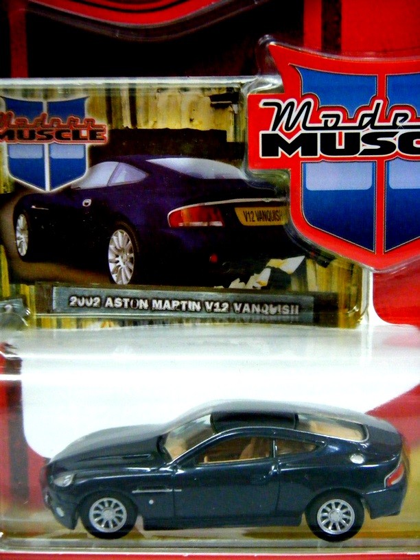 Johnny Lightning Modern Muscle Series - Aston Martin V12 Vanquish