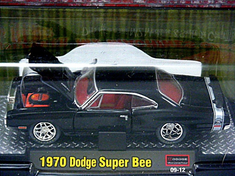 M2 Machines 1970 Dodge Super Bee MOPAR