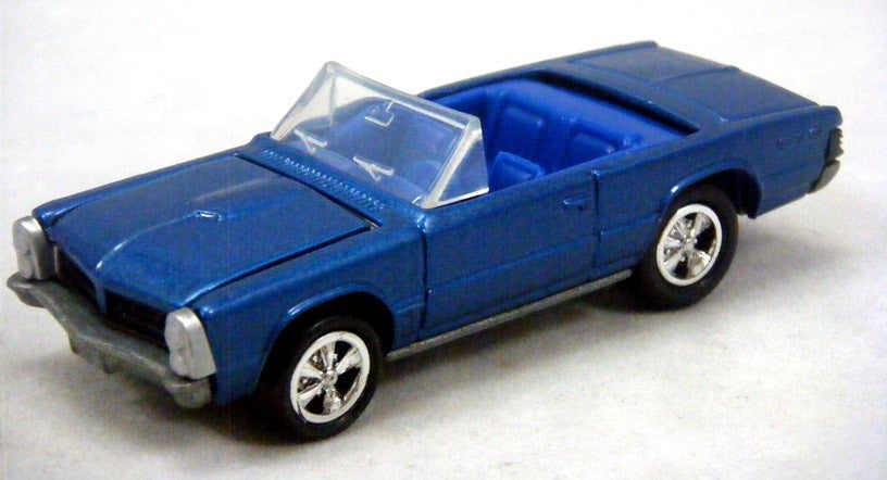 Johnny Lightning - 1965 Pontiac GTO