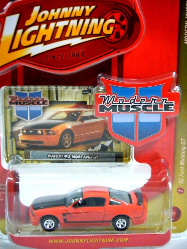Johnny Lightning - Modern Muscle - 2001 Ford Mustang GT