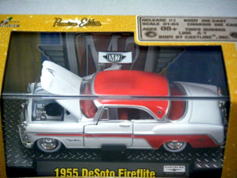 M2 Machines Auto-Thentics Premiere Edition 1955 DeSoto Fireflite