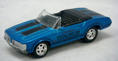 Johnny Lightning - 1974 Oldsmobile Cutlass Indy Pace Car