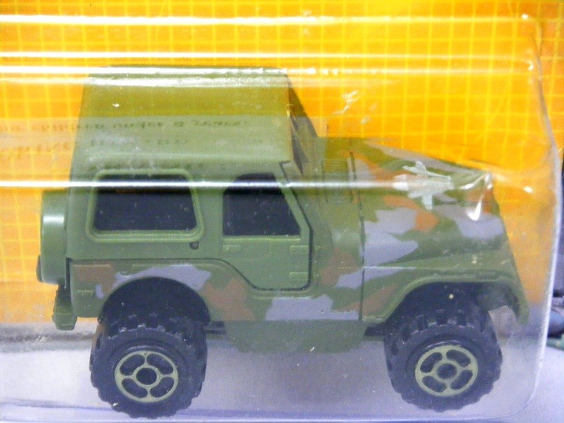 Majorette Squad Force Military Jeep