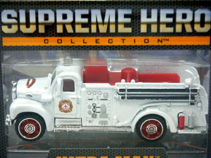Matchbox - Supreme Hero Collection - 1963 Mack Model B Fire Truck