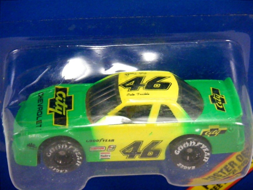 Matchbox - Days of Thunder Cole Trickle Mello Yellow NASCAR Stock Car