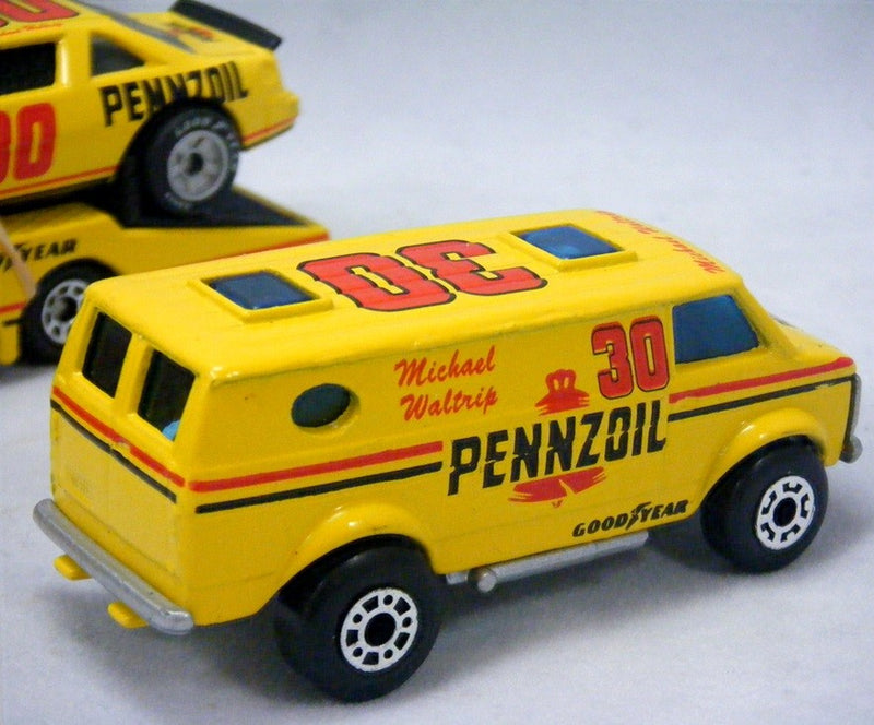 Matchbox Super Stars Michael Waltrip NASCAR Pennzoil Team Convoy Set