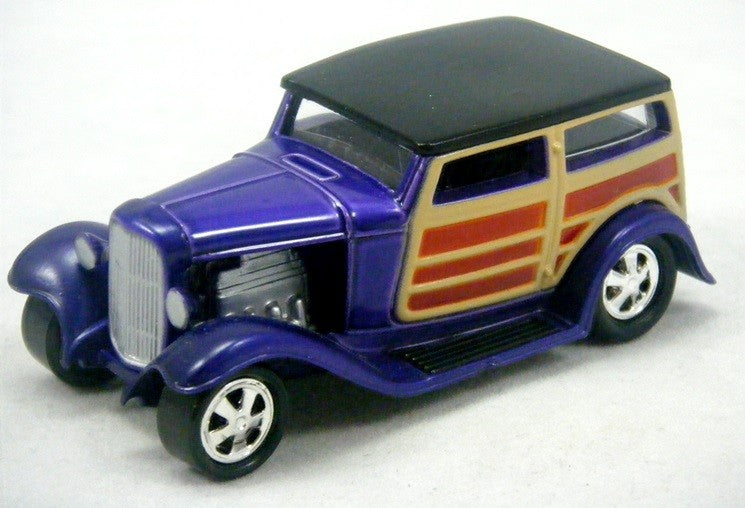 Johnny Lightning Red Card Series Finks Speedwagon Model A Ford Hot Rod
