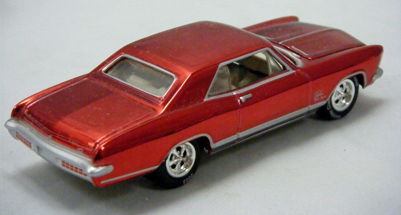 Johnny Lightning Holiday Classics - 1965 Buick RIviera