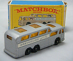 Matchbox Regular Wheels (66C-3) Greyhound Bus