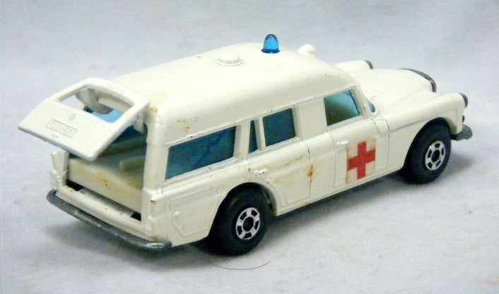 Matchbox - Mercedes-Benz "Binz" Ambulance - with stretcher