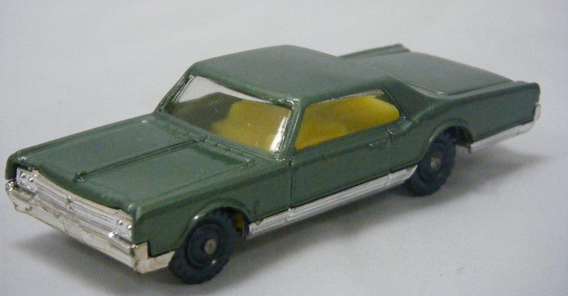 Husky - Oldsmobile Starfire (Rare Green)