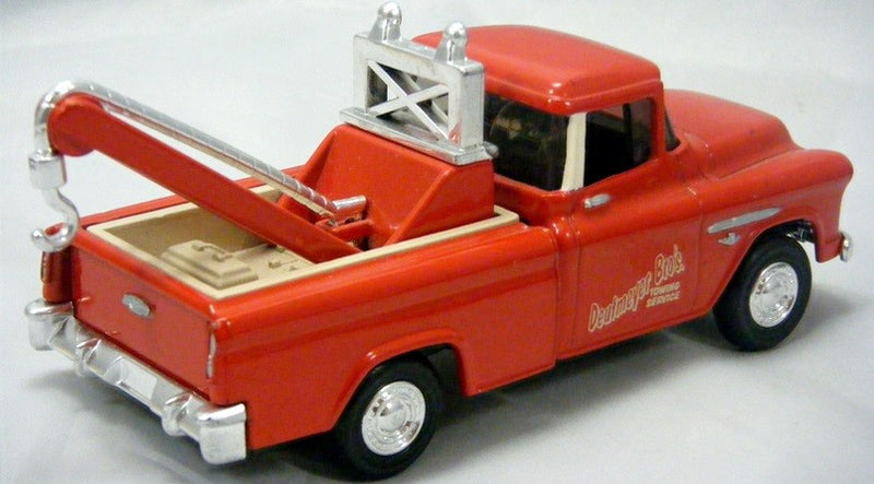 Ertl - 1955 Chevy Cameo Tow Truck
