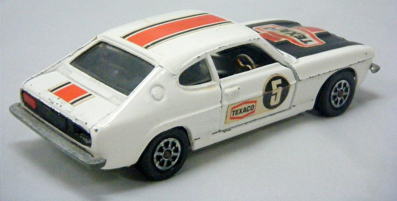 Corgi (331-A-1) Ford Capri 3 Litre GT