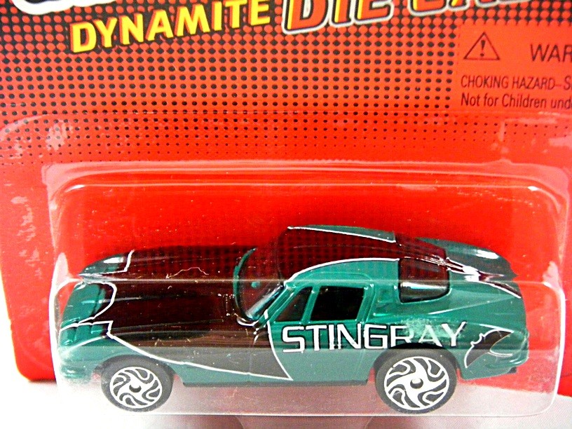 Racing Champions Street Wheels Series -1963 Chevrolet Corvette Stingray Split Window Coupe