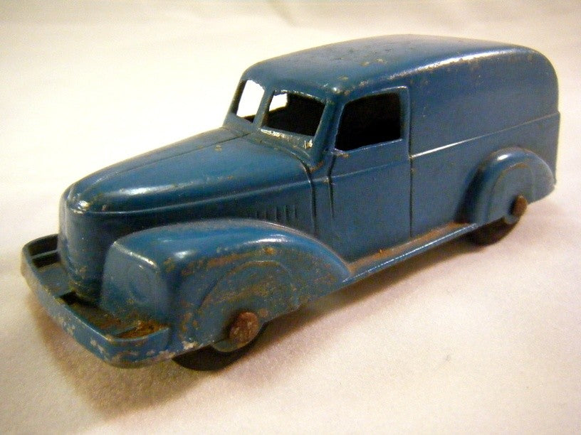 TootsieToy: International K1 Panel Truck (1947)
