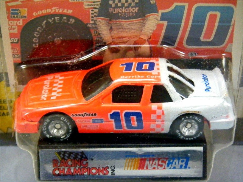 Racing Champions NASCAR - Derricke Cope 1991 Chevy Lumina Purolator Stock Car