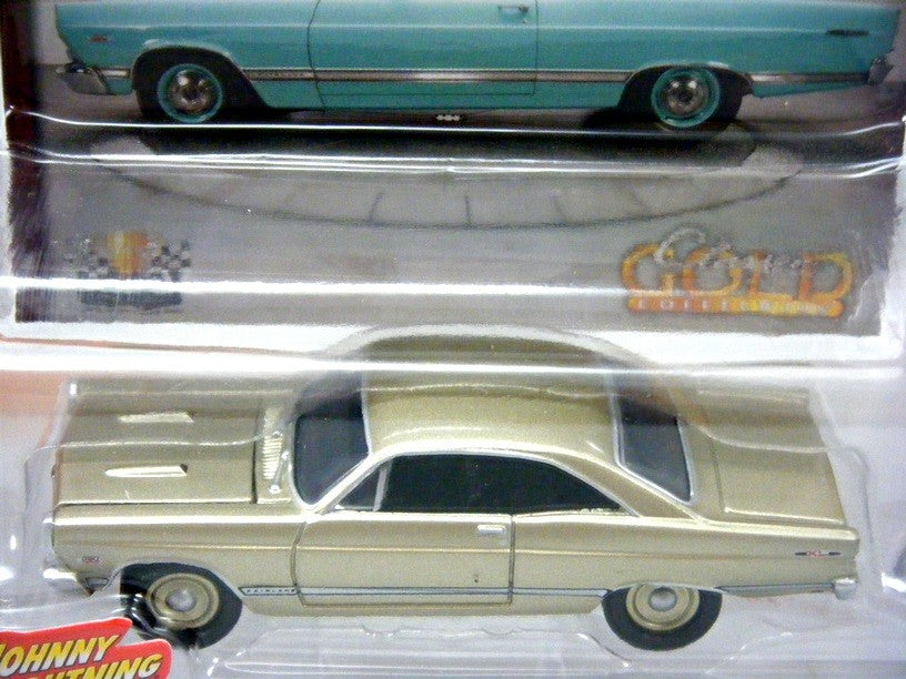 Johnny Lightning R2- Classic Gold - 1975 Ford Maverick