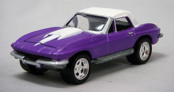 Johnny Lightning KB Toys Exclusive - 1967 Chevrolet Corvette 427 Convertible