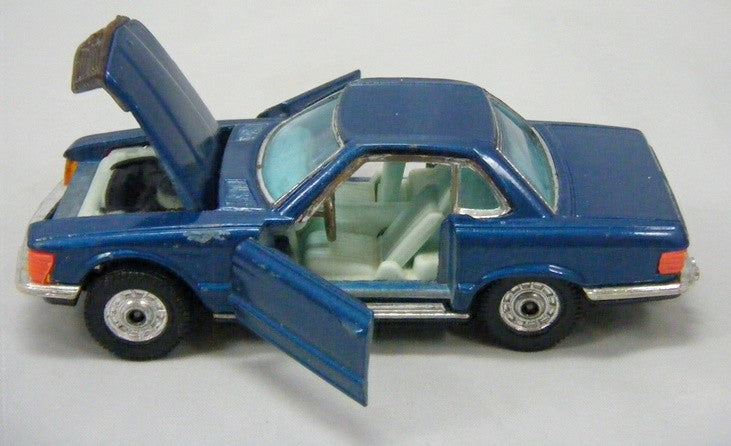 Corgi (393A-2) - Mercedes 350SL Coupe 