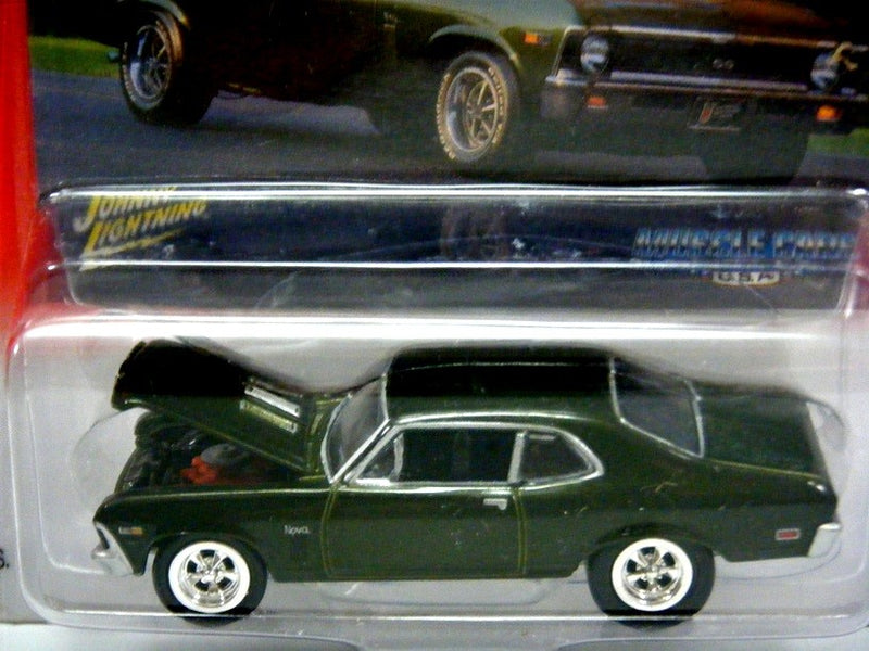 Johnny Lightning Muscle Cars USA - 1972 Chevy Nova