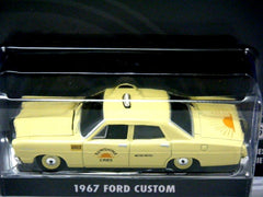 Greenlight Hollywood Series - Steve McQueen Bullitt -  1967 Ford Custom - Sunshine Taxi