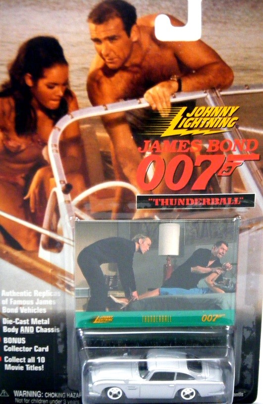 Johnny Lightning - James Bond - Thunderball - 1964 Aston Martin DB4