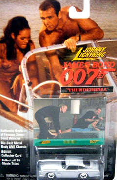 Johnny Lightning - James Bond - Thunderball - 1964 Aston Martin DB4