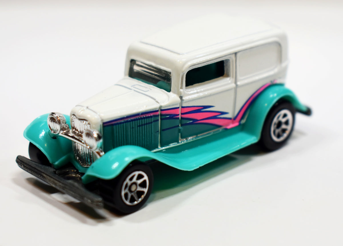 Hot Wheels - 32 Ford Sedan Delivery-1
