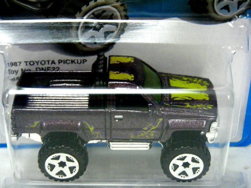 Hot Wheels - Ultra Cool - 1987 Toyota Pickup Truck
