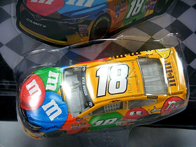 NASCAR Authentics - Joe Gibbs Racing - Kyle Busch M&M's Toyota Camry