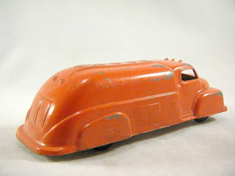 TootsieToy 1949 Ford F6 Oil Tanker Truck
