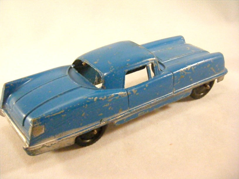 TootsieToy 1954 Buick Experimental GM Concept Car