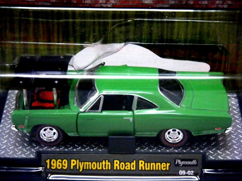 M2 Machines Detroit-Muscle 1969 Plymouth Hemi Road Runner