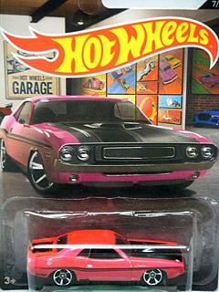 Hot Wheels Garage - 1970  Dodge Hemi Challenger 