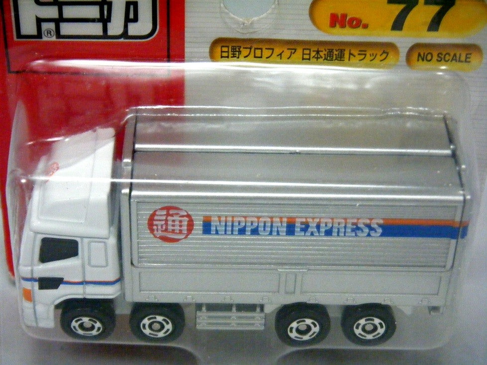 TOMY - 84 - Toyota Vellfire Van