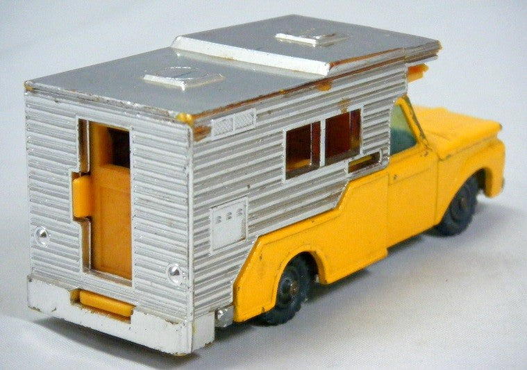 Husky - Ford F-350 Camper