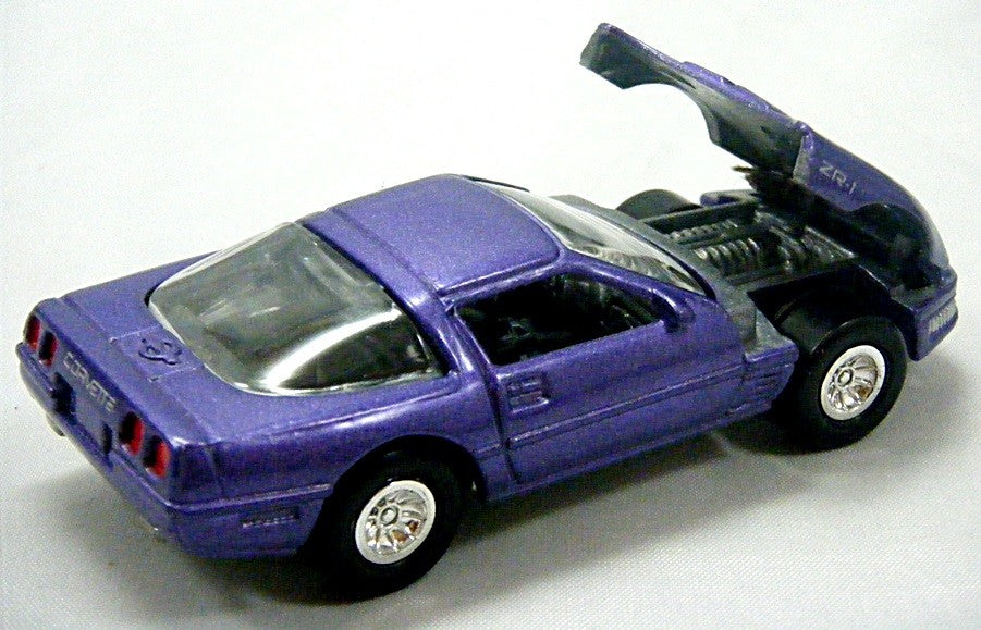 Johnny Lightning 1995 Chevrolet Corvette ZR1