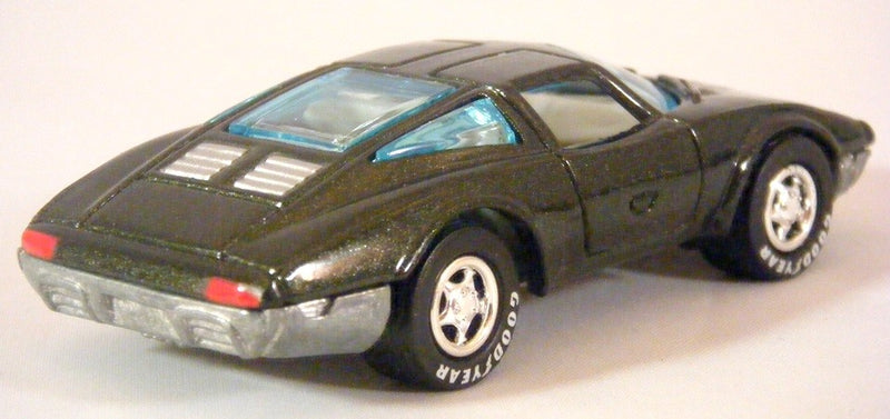 Johnny Lightning Classic Customs Corvettes - GM Concept Car - Aerovette