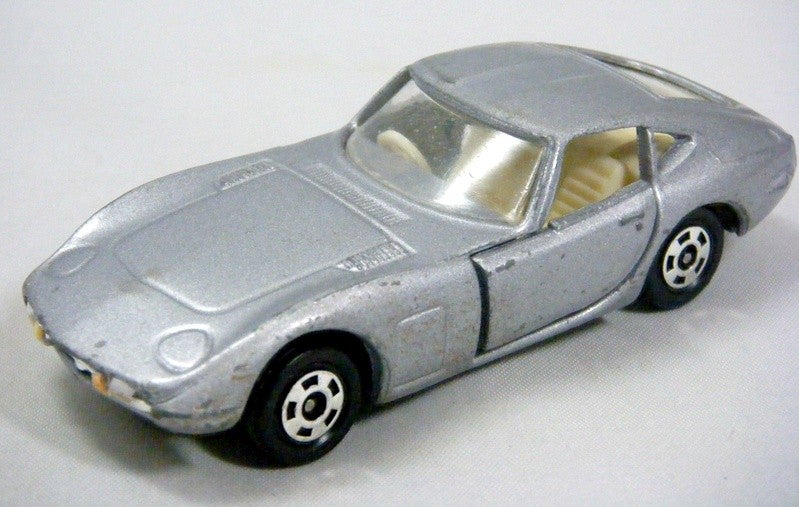 Tomica - Toyota 2000 GT Sports Car