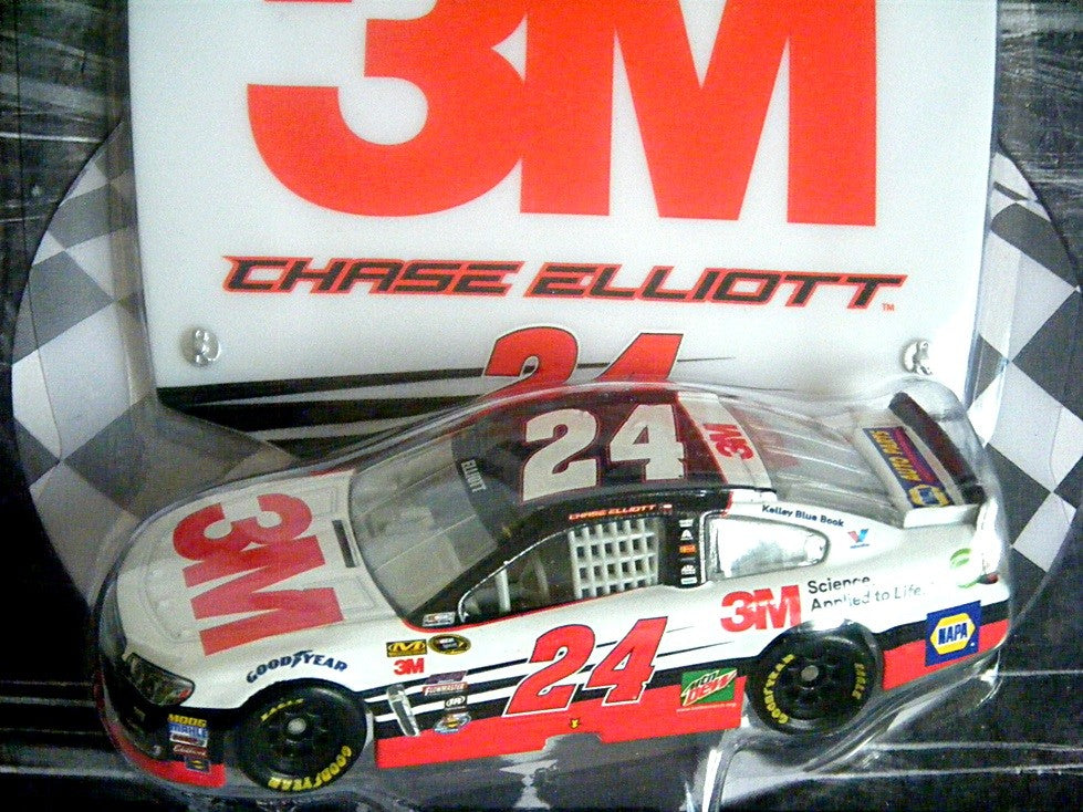 Lionel - NASCAR Authentics Hendrick Motorsports - Chase Elliott 3M Chevrolet SS 