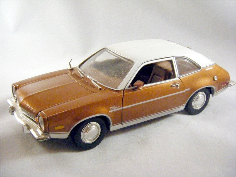Motor Max Ford Pinto (1:24 Scale)