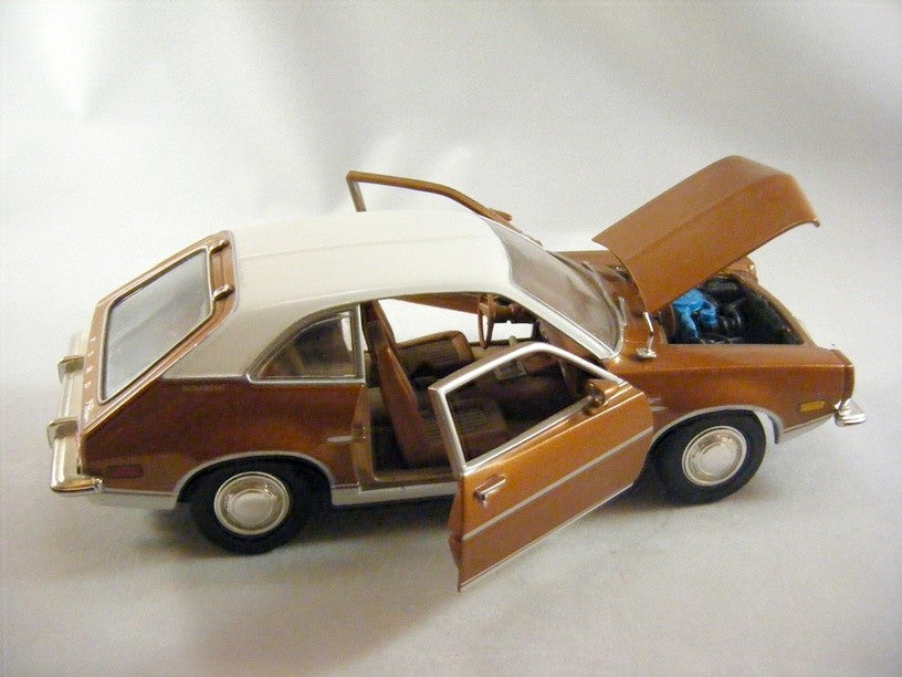 Motor Max Ford Pinto (1:24 Scale)